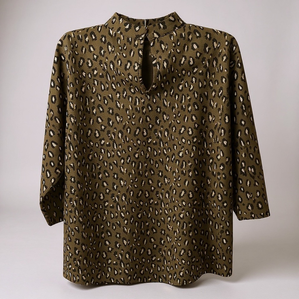 Boho Chic Olive Leopard Print Mock Neck Keyhole Top 3/4 Sleeve Size Small